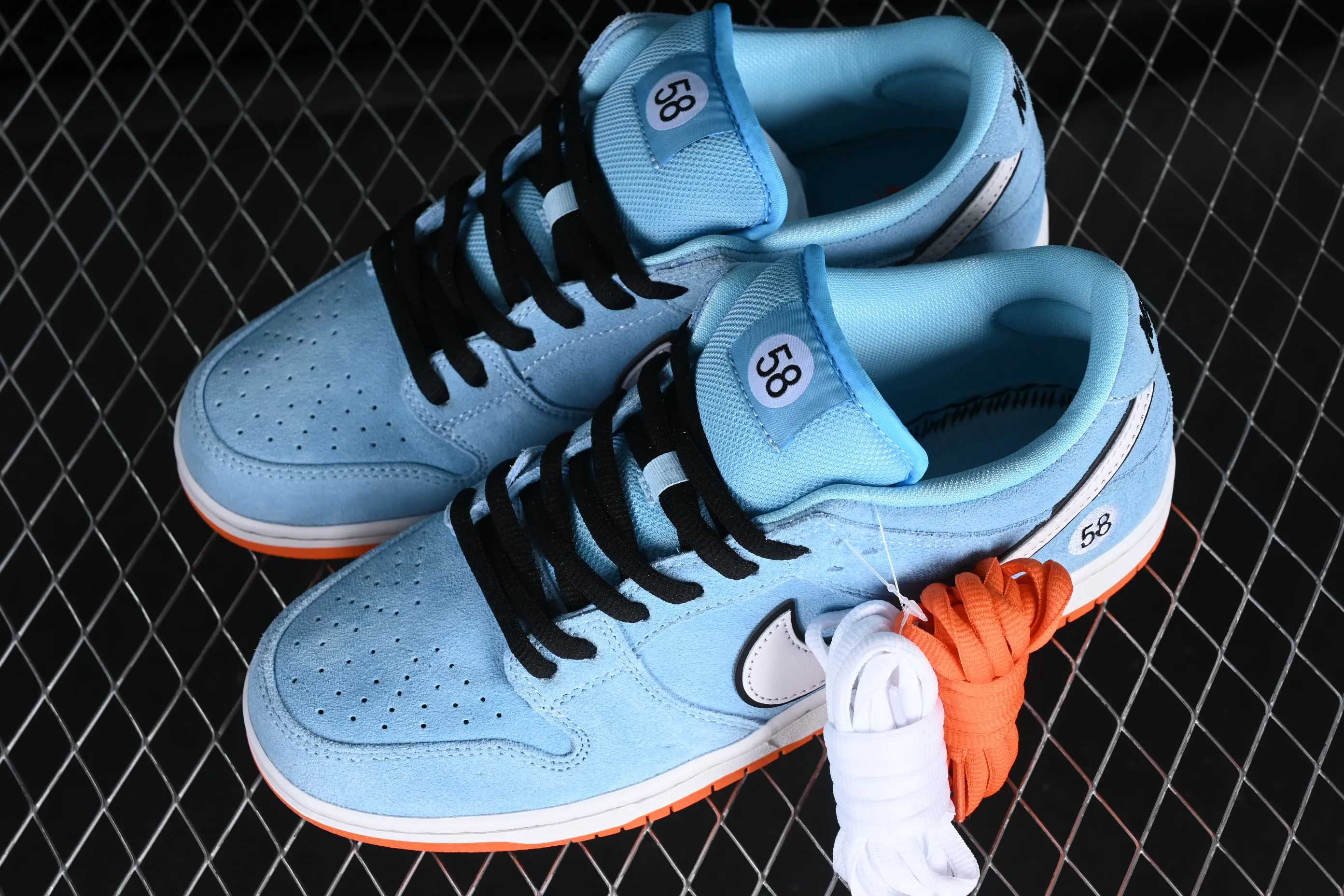 All categories Nk SB Dunk Series Nk SB Dunk Low Low-top sneakers C version WE CLUB 58 x Nk SB Dunk Low Pro "Club 58 Gulf" Dunk series low-top casual sports skateboard shoes BQ6817-401